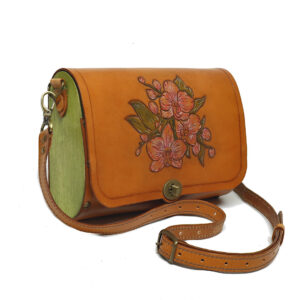 "ICONA" - Borsa Artigianale in Cuoio conciato al Vegetale e Legno - Orchidea