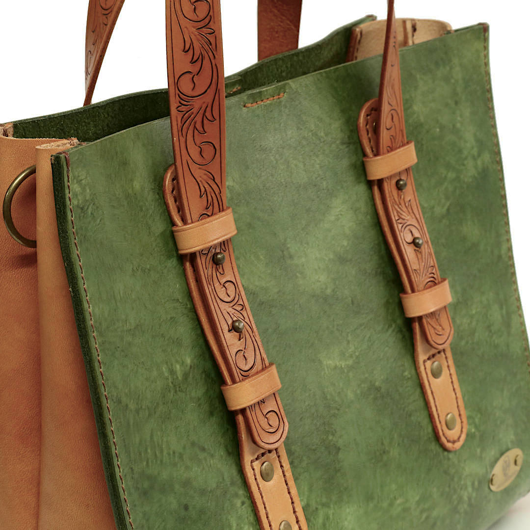 "QUADRA" - Borsa Artigianale in Cuoio conciato al Vegetale - Verde - immagine 3